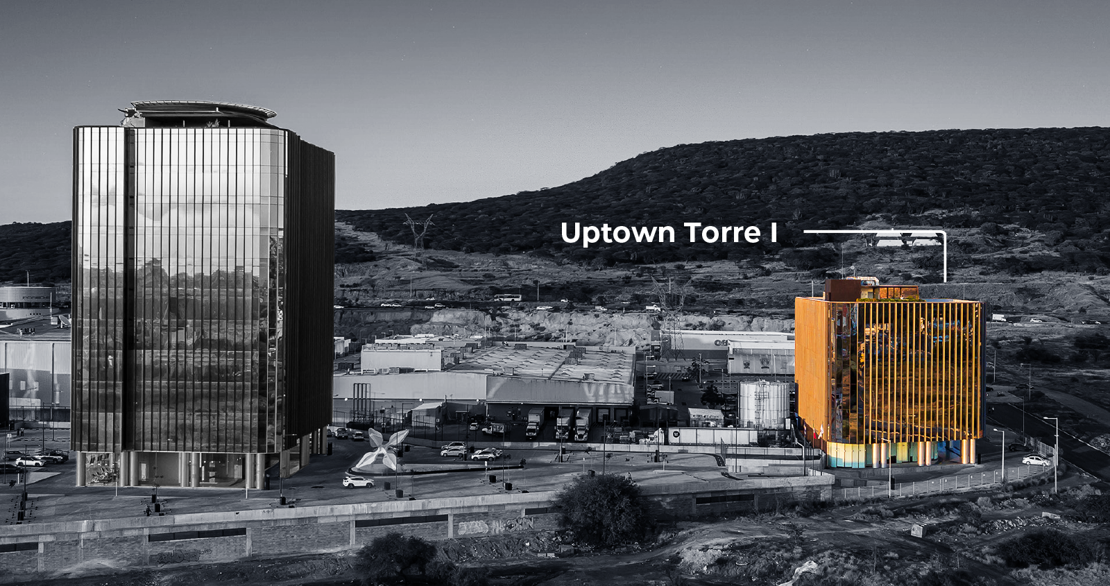 UpTown II oficinas con diseño moderno